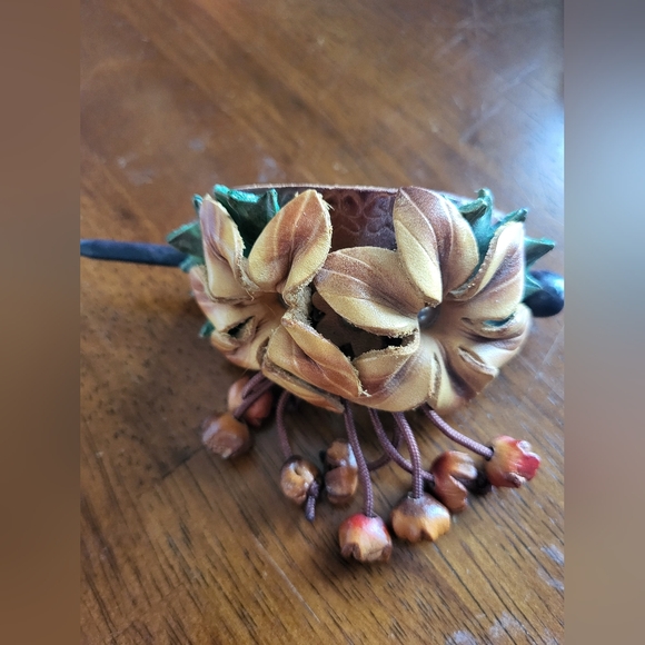 unknown Accessories - Vintage boho hair barrette with stick